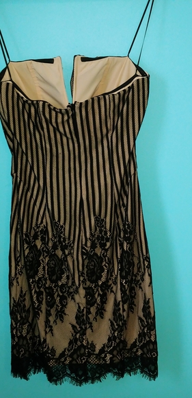 GUESS Black Lace Bodycon Strapless Vacation Dress - Picture 11 of 12